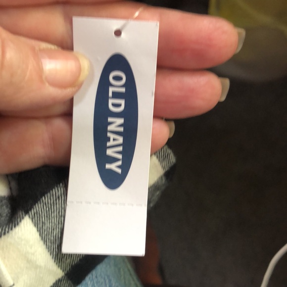 Old Navy Black and White Button Down Tunic style Shirt - Picture 6 of 6